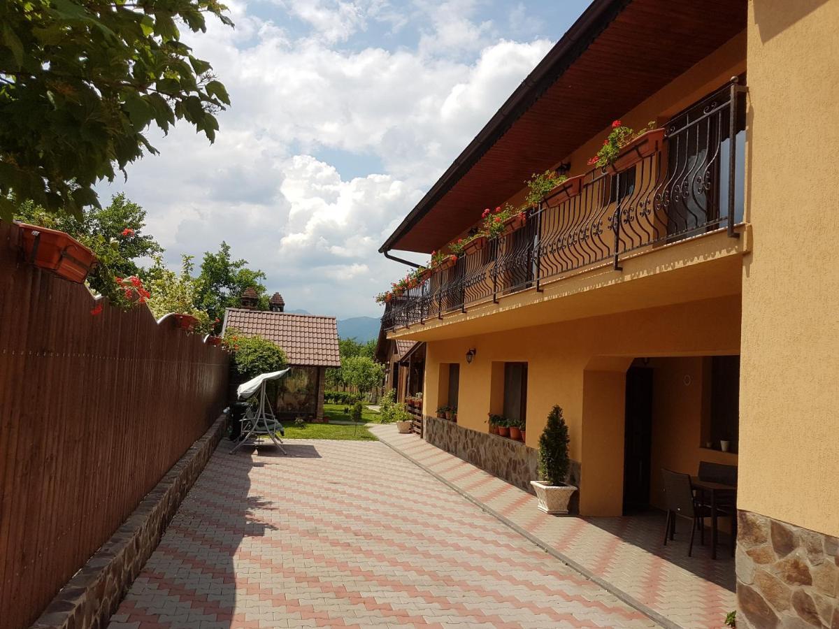 Casa Ovesia Villa Săcele Eksteriør billede